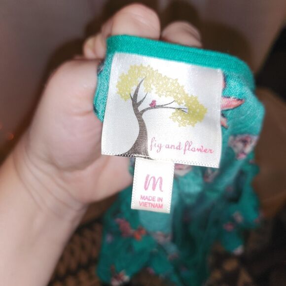 Fig and Flower Green Gold Bishop Sleeve Sundress - Picture 6 of 6